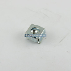 31Z4046 - M3 CAGE NUT  M3 673-A  (eikon)